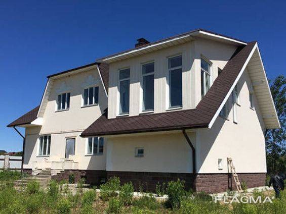 Construction of houses, cottages and townhouses