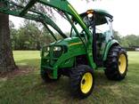 John Deere 4720 Cab Tractor and Loader E-Hydro HST 66HP Turbo 4X4 - photo 2