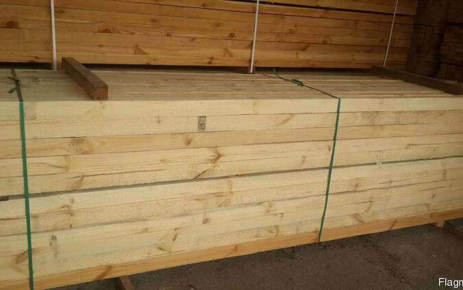 Pine Sawn lumber Fresh cut