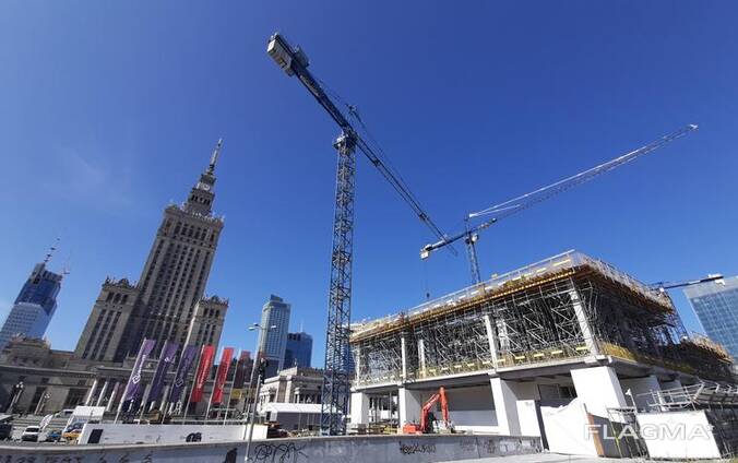 Представитель строительной компании